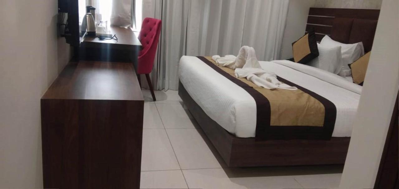 Rajlaxmi Hotel - Free Airport Pickup And Drop Jaipur Extérieur photo