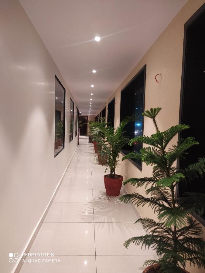 Rajlaxmi Hotel - Free Airport Pickup And Drop Jaipur Extérieur photo
