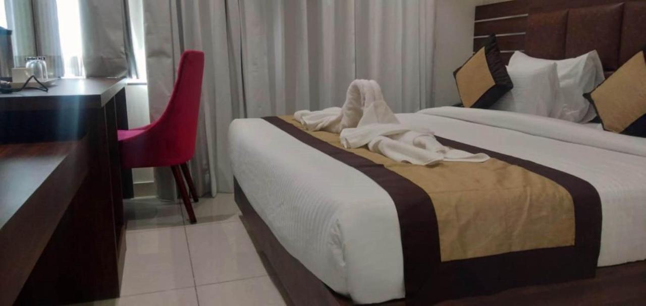 Rajlaxmi Hotel - Free Airport Pickup And Drop Jaipur Extérieur photo